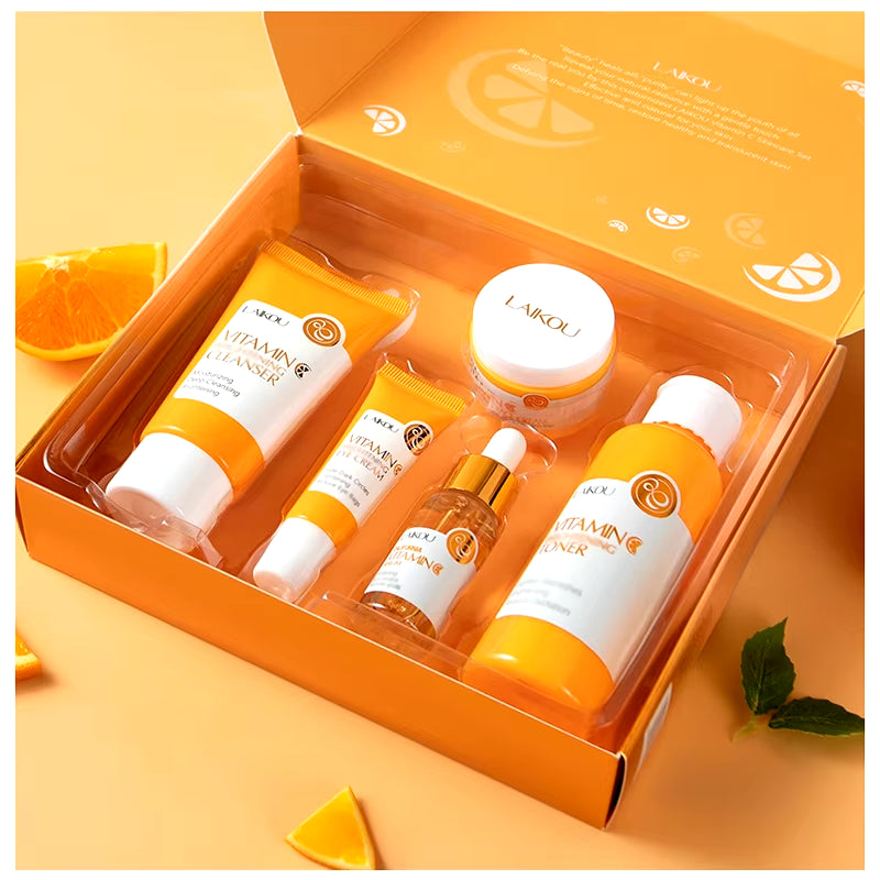 5Pcs/Box Skin Care Set Green Tea Facial Cleaner Soothes Skin Face Toner Tea Serum Moisturizing Cream Repairing Eye Cream Kits